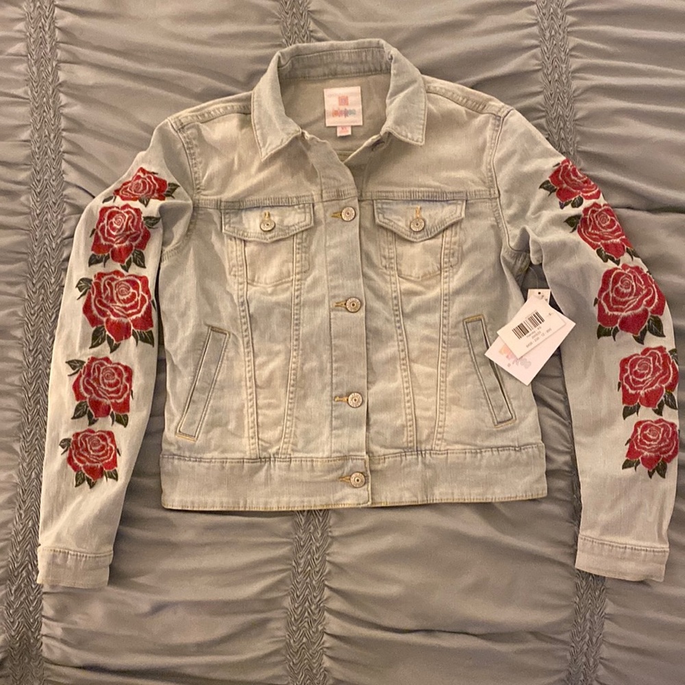Jean Jacket with Roses - Picture 1 of 3